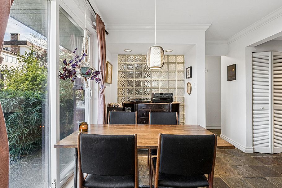 152A W 18th Street North Vancouver, BC - 15