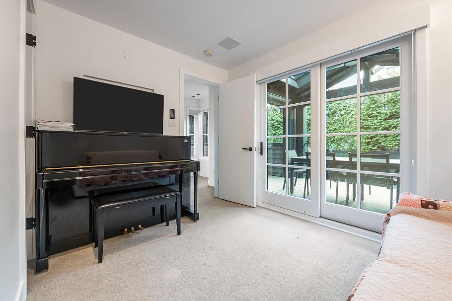 4546 Langara Avenue Vancouver, BC - 15