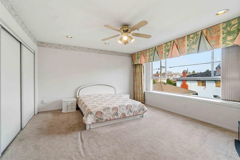 1769 E 49th Avenue Vancouver, BC - 15