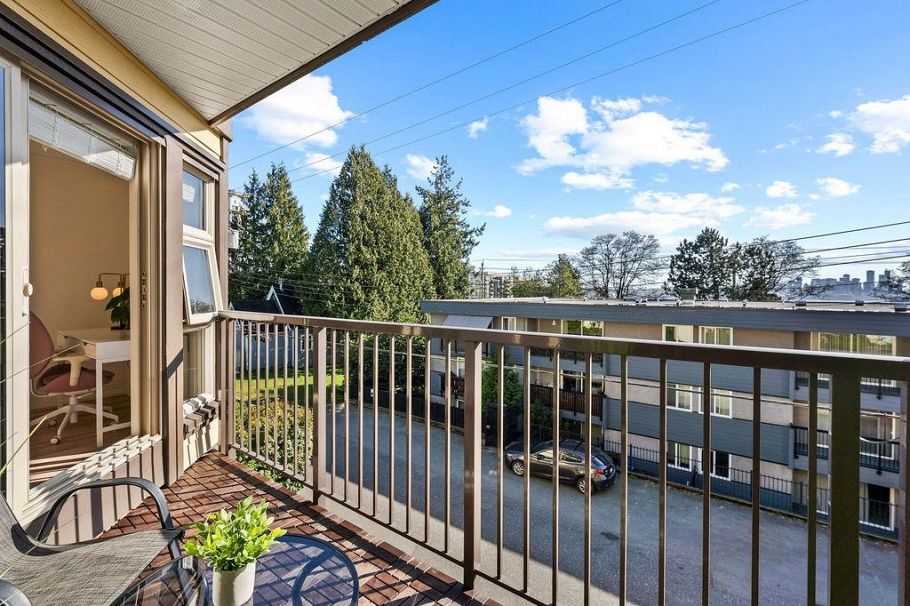 207 235 W 4th Street North Vancouver, BC - 23