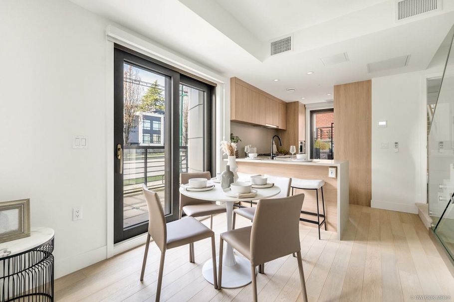 6322 Oak Street Vancouver, BC - 7