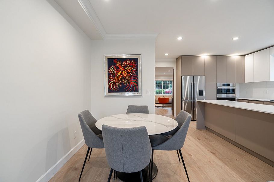 359 E 13th Street North Vancouver, BC - 15