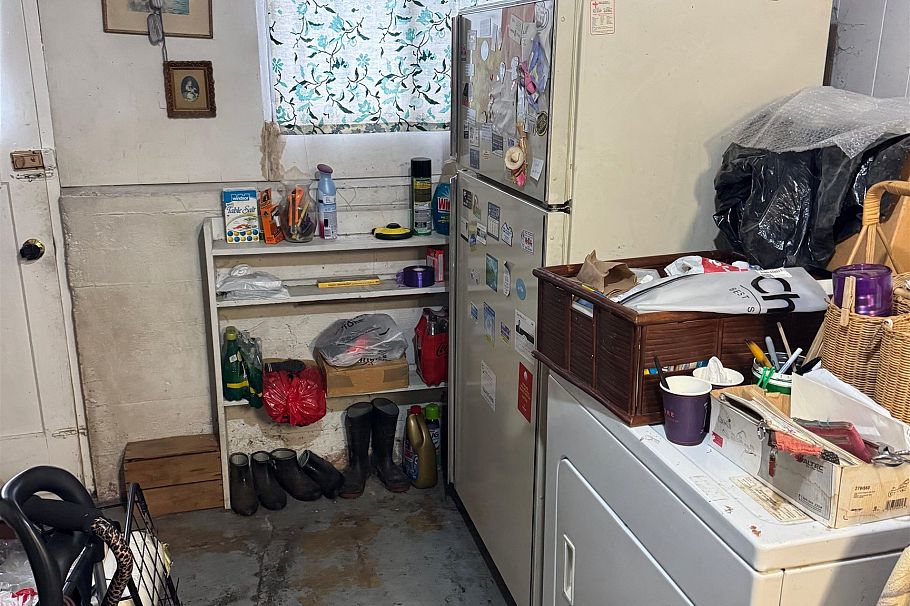 2566 Venables Street Vancouver, BC - 5