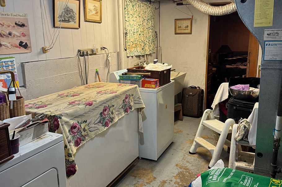 2566 Venables Street Vancouver, BC - 6