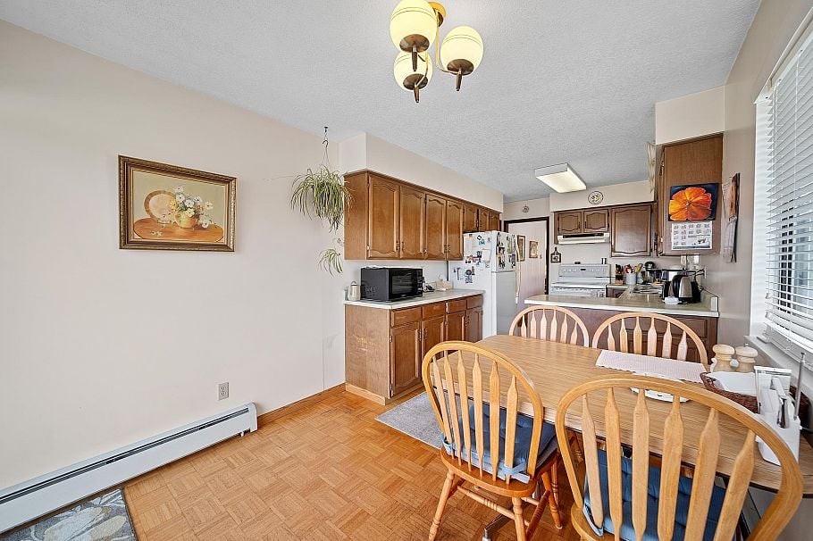 271 E 38th Avenue Vancouver, BC - 15