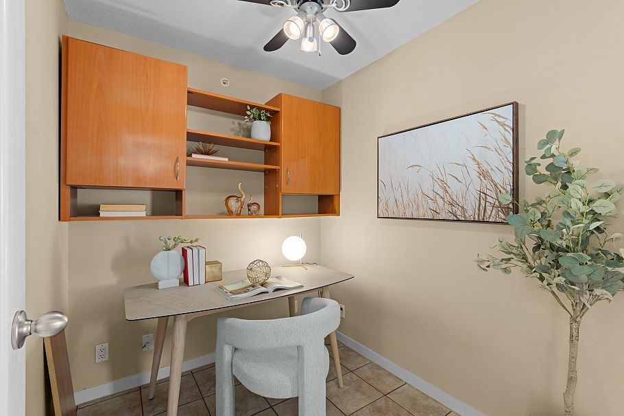 1703 1077 Marinaside Crescent Vancouver, BC - 24