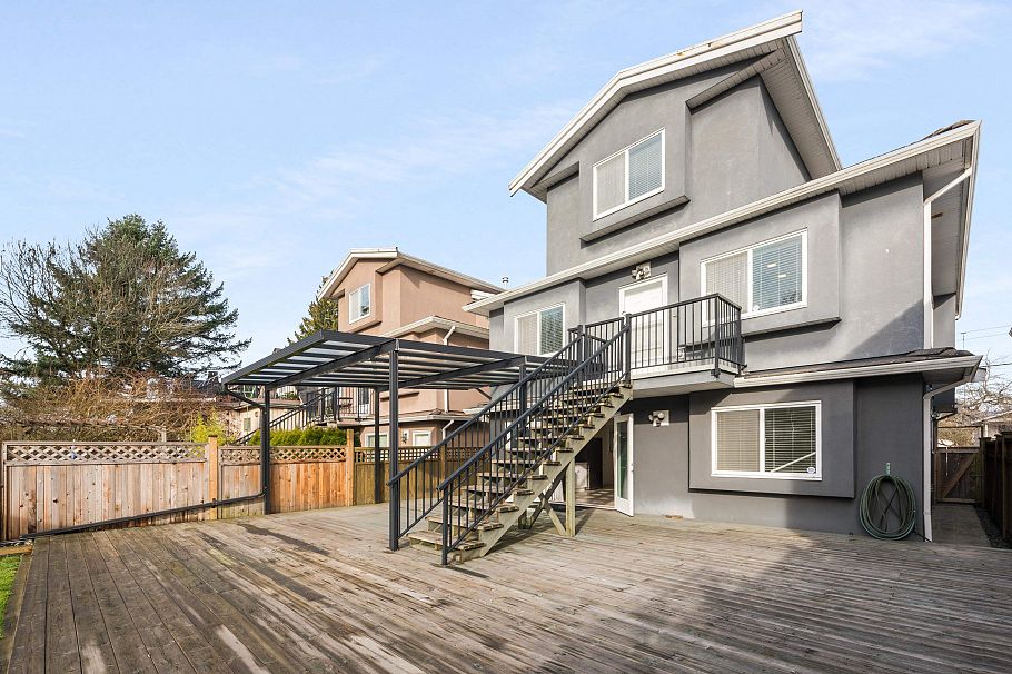 3136 E 47th Avenue Vancouver, BC - 34