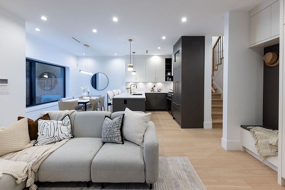 #2 1079 E 14th Avenue Vancouver, BC - 11