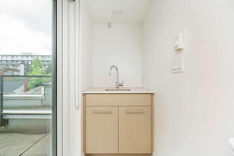 2 589 W King Edward Avenue Vancouver, BC - 18