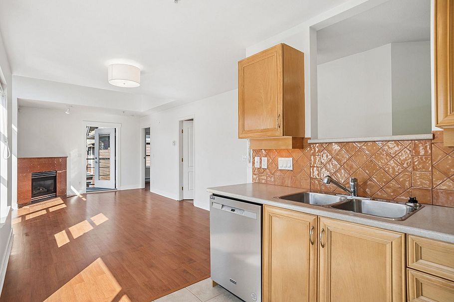 305 2119 Yew Street Vancouver, BC - 10