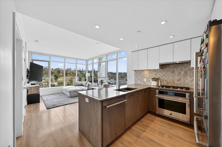 1403 3581 E Kent Avenue North Avenue Vancouver, BC - 4