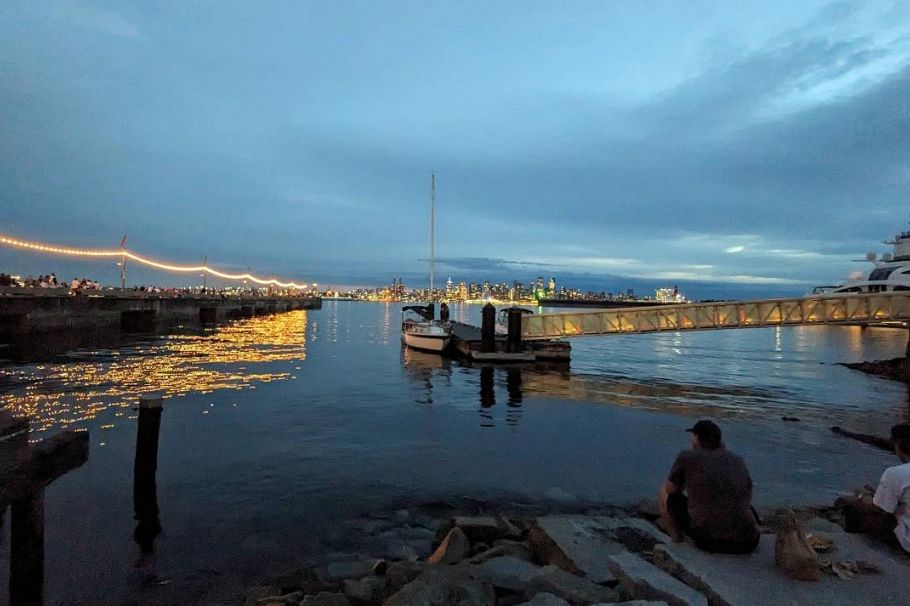 1304 1320 Chesterfield Avenue North Vancouver, BC - 40