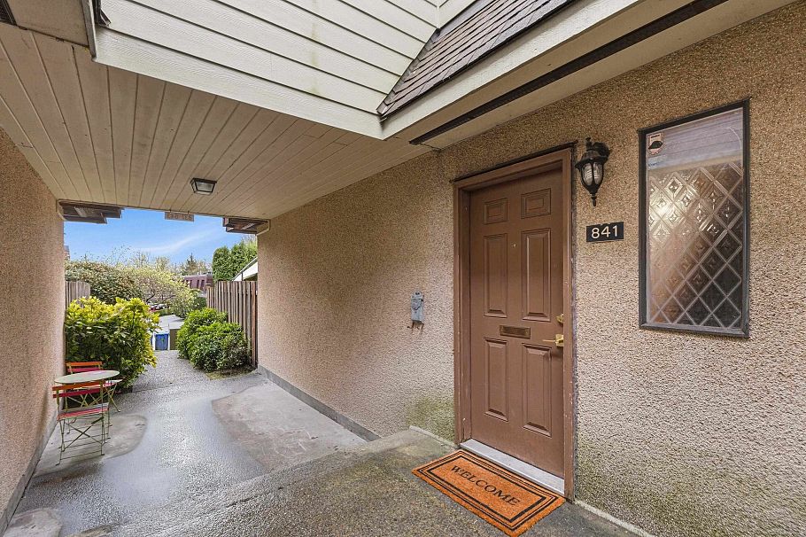 841 Old Lillooet Road North Vancouver, BC - 29