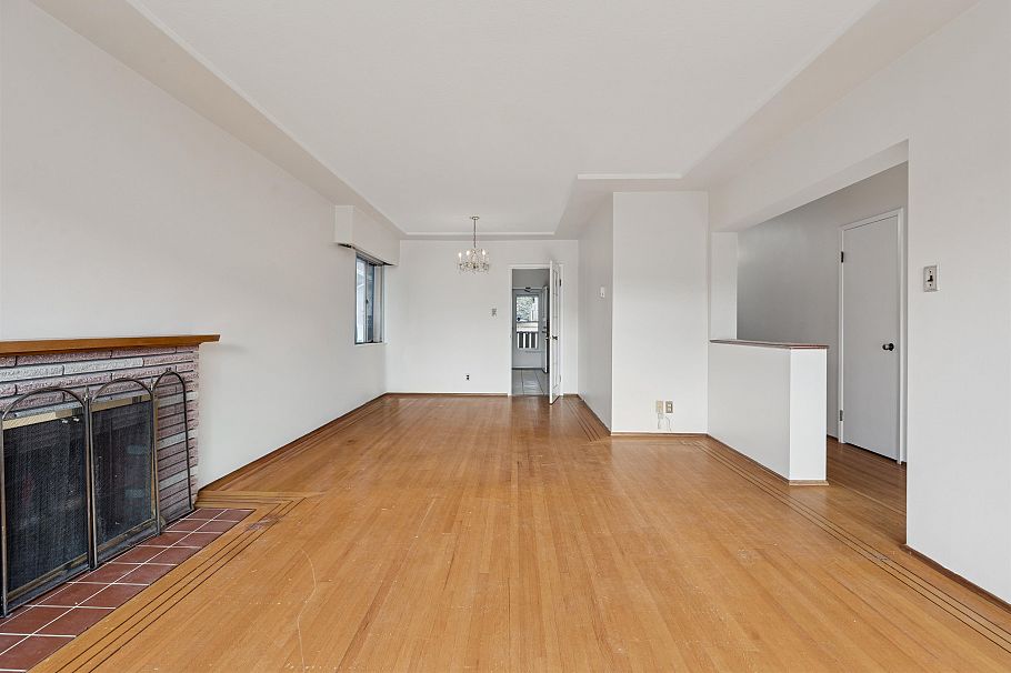 133 W 63rd Avenue Vancouver, BC - 4