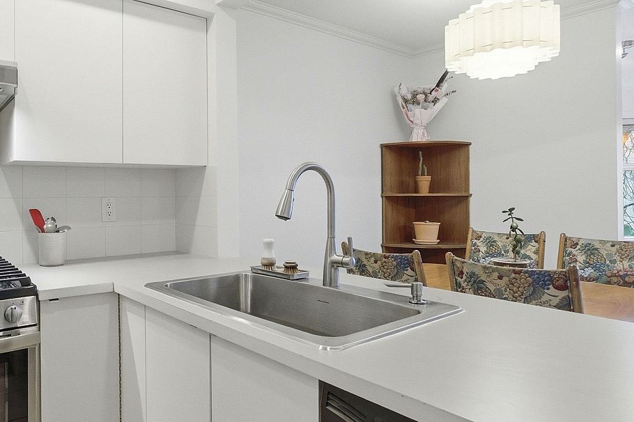 1405 Pendrell Street Vancouver, BC - 13