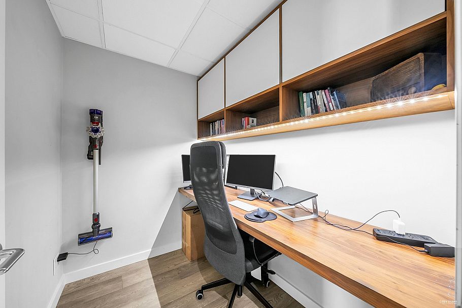 1907 788 Richards Street Vancouver, BC - 17