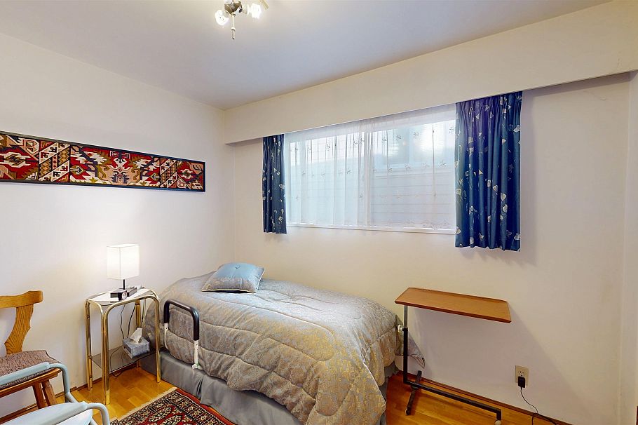 4793 Commercial Street Vancouver, BC - 11