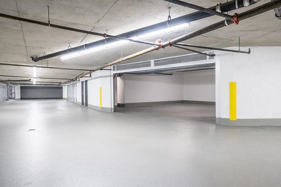 2001 277 Thurlow Street Vancouver, BC - 21