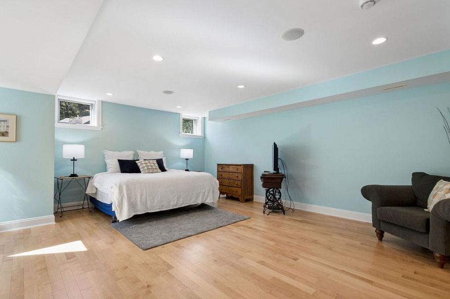 991 Hampshire Road North Vancouver, BC - 40