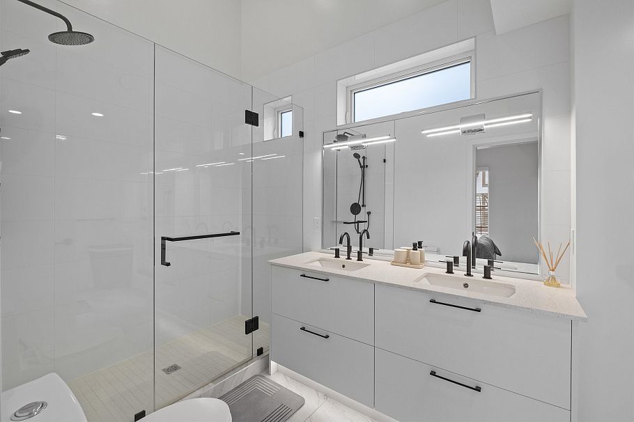 137 535 E 2nd Street North Vancouver, BC - 14