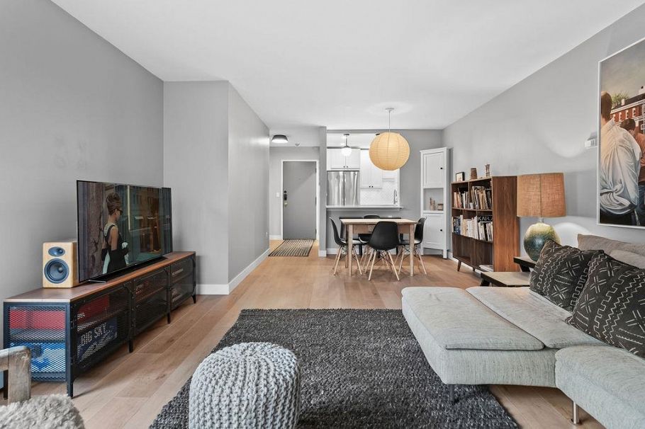 305 3275 Mountain Highway North Vancouver, BC - 10
