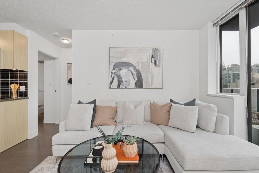 902 1325 Rolston Street Vancouver, BC - 7