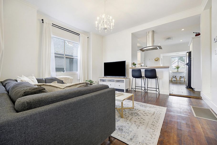 1923 E 1st Avenue Vancouver, BC - 8