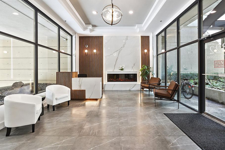 905 822 Homer Street Vancouver, BC - 2