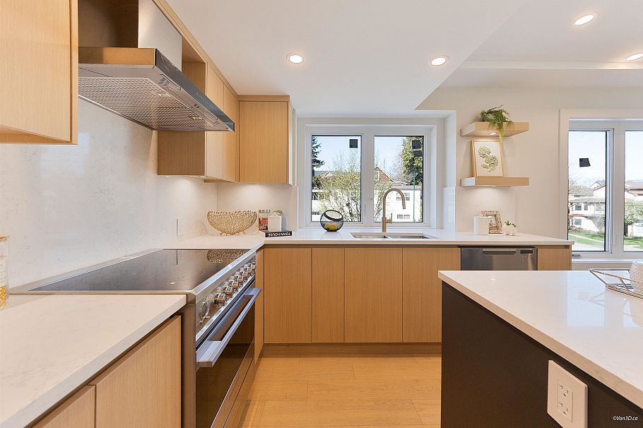 103 1406 E 18th Avenue Vancouver, BC - 5