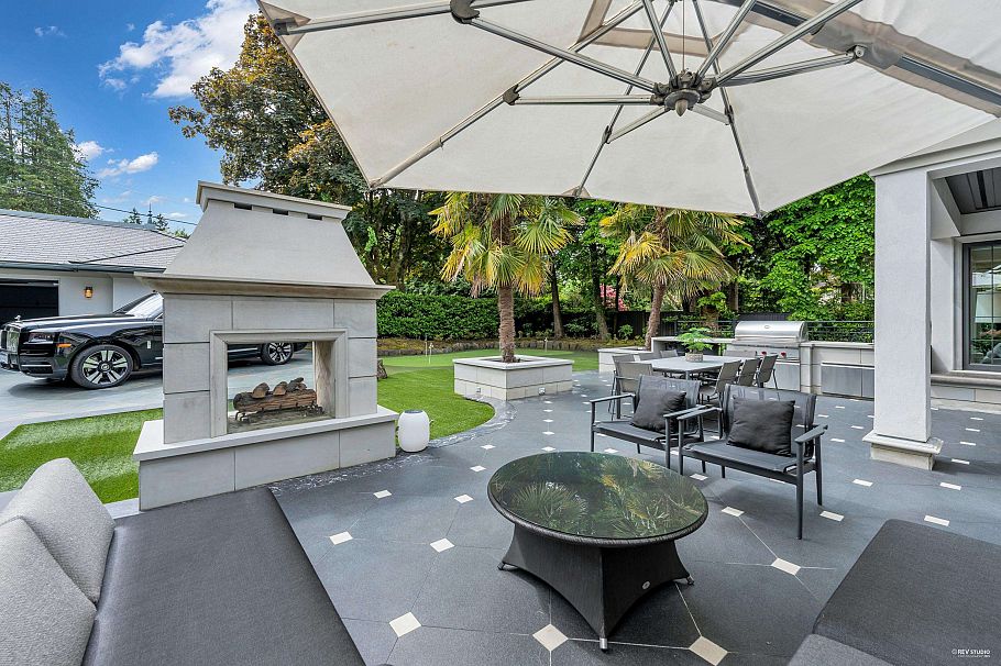 1738 W 38th Avenue Vancouver, BC - 36