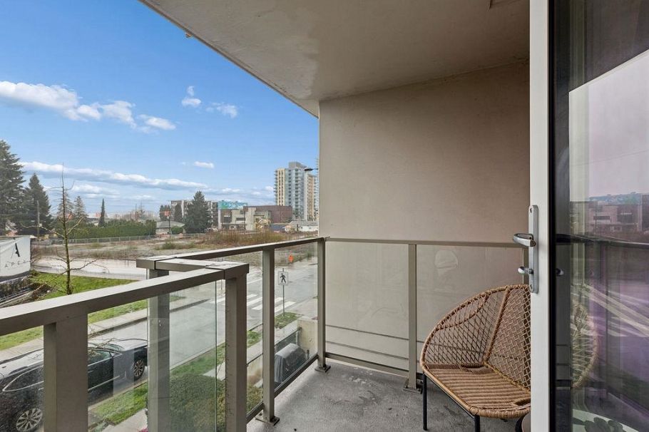 101 1550 Fern Street North Vancouver, BC - 20