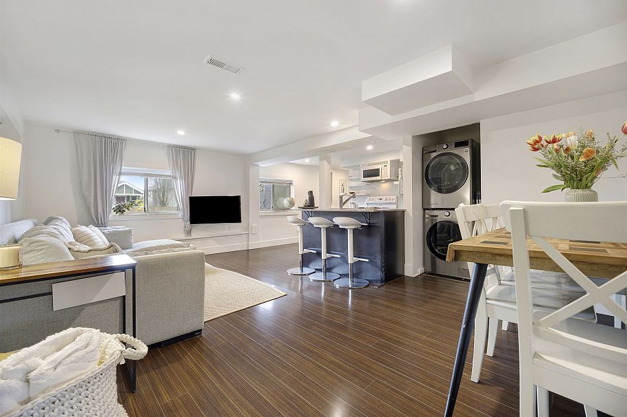 1923 E 1st Avenue Vancouver, BC - 29