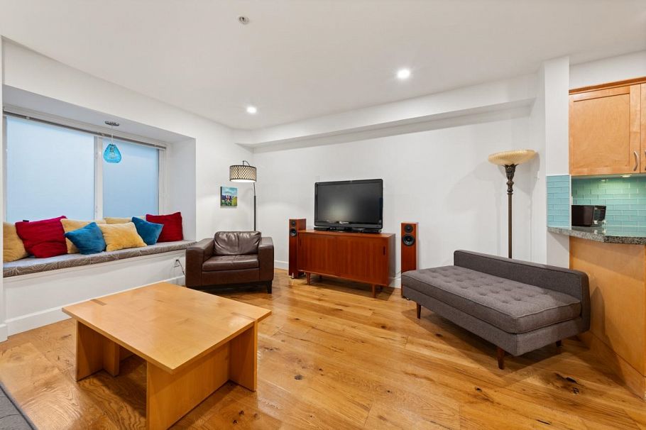 1575 Cotton Drive Vancouver, BC - 10