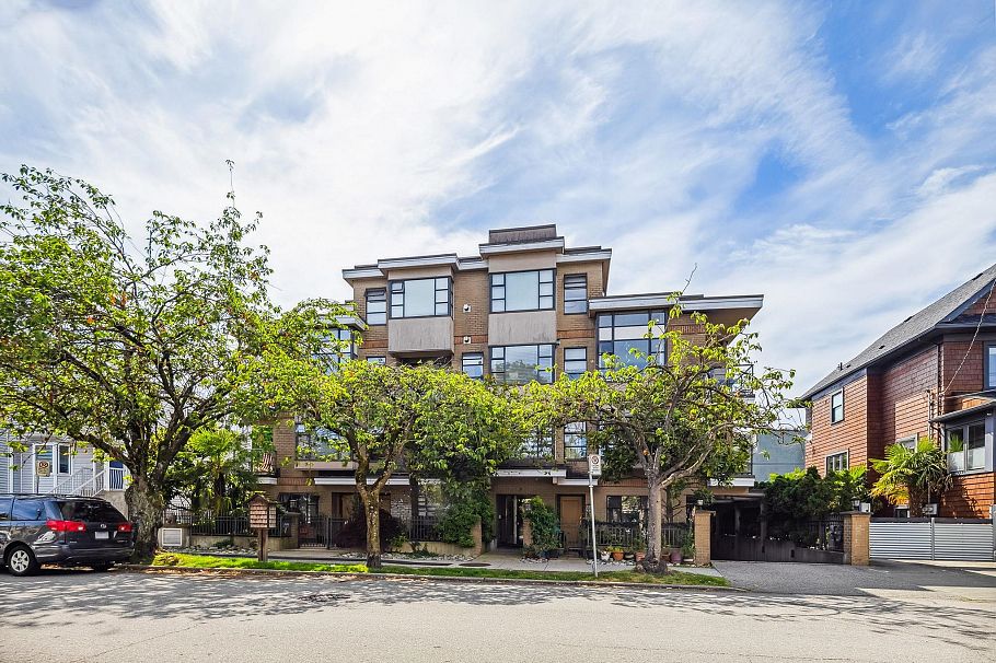 305 2119 Yew Street Vancouver, BC - 19