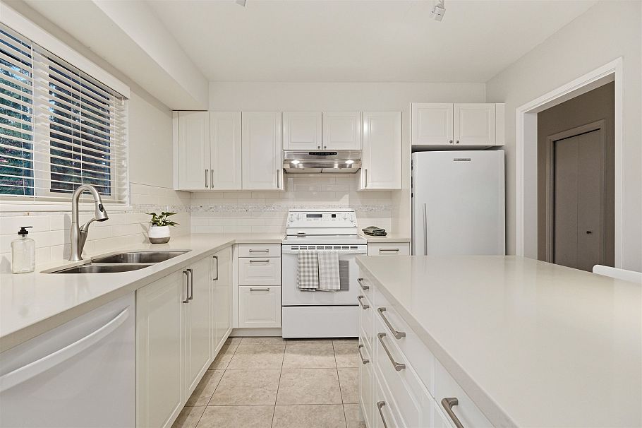 2829 Sechelt Drive North Vancouver, BC - 17