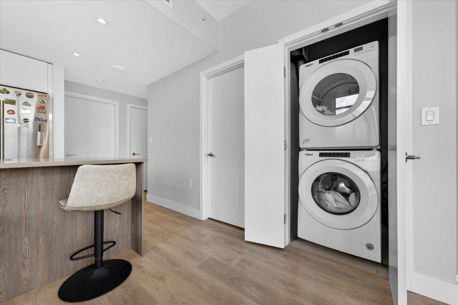 1403 3581 E Kent Avenue North Avenue Vancouver, BC - 9