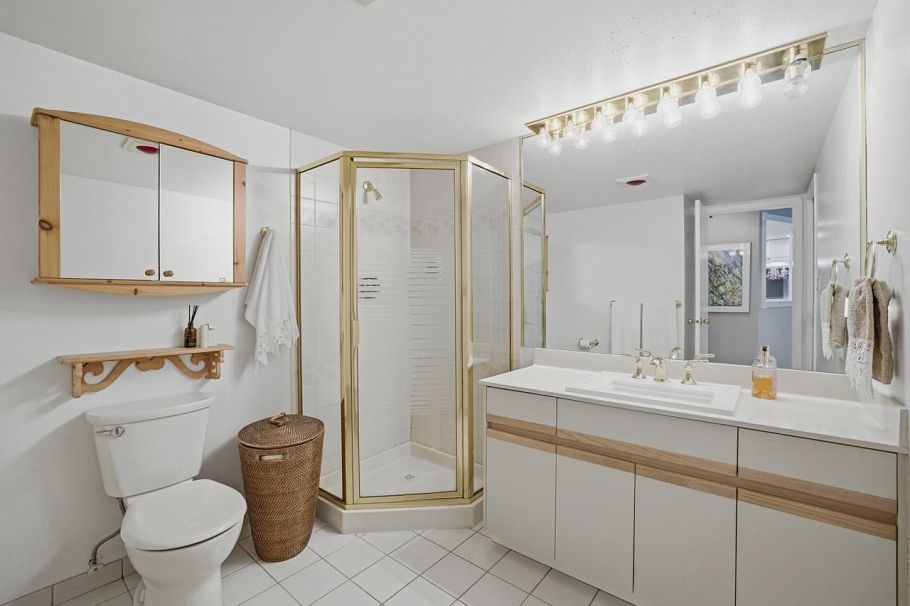 704 995 Roche Point Drive North Vancouver, BC - 23