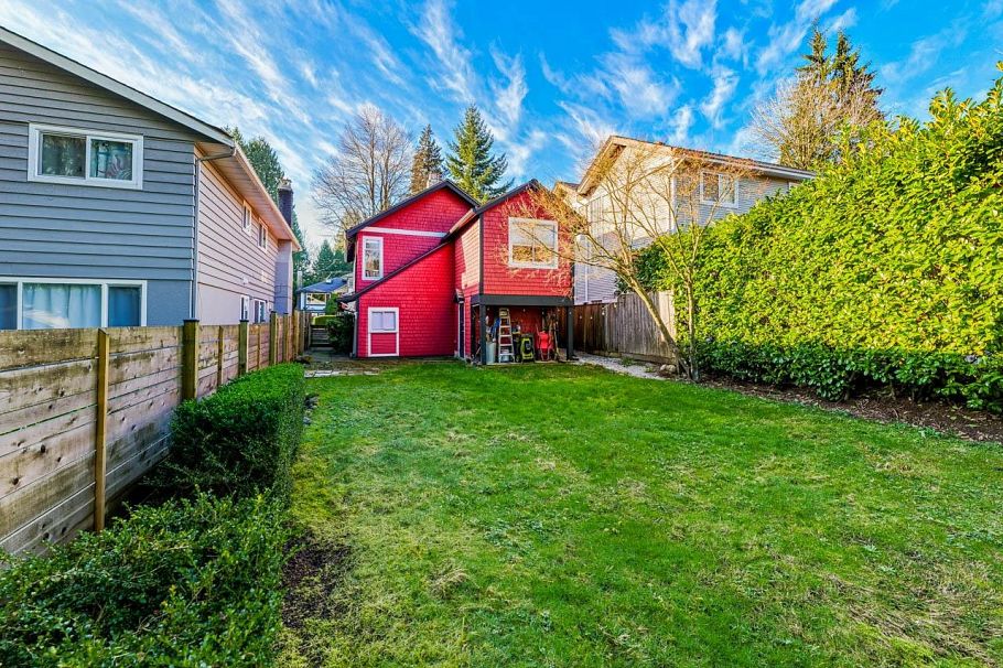 3446 Church Street North Vancouver, BC - 31
