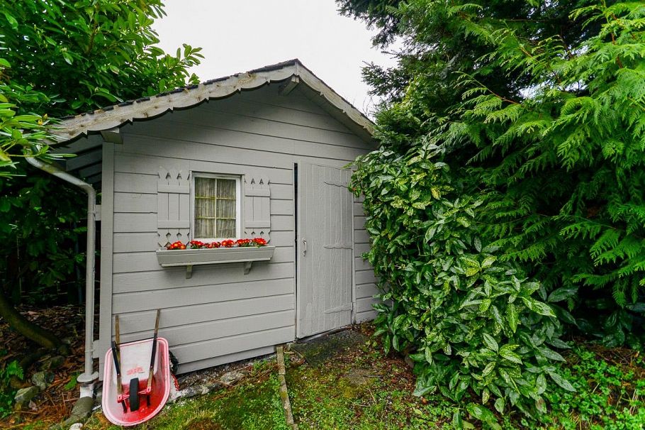 1733 Ross Road North Vancouver, BC - 24