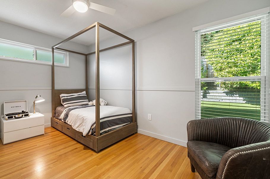 1857 Cliffwood Road North Vancouver, BC - 17