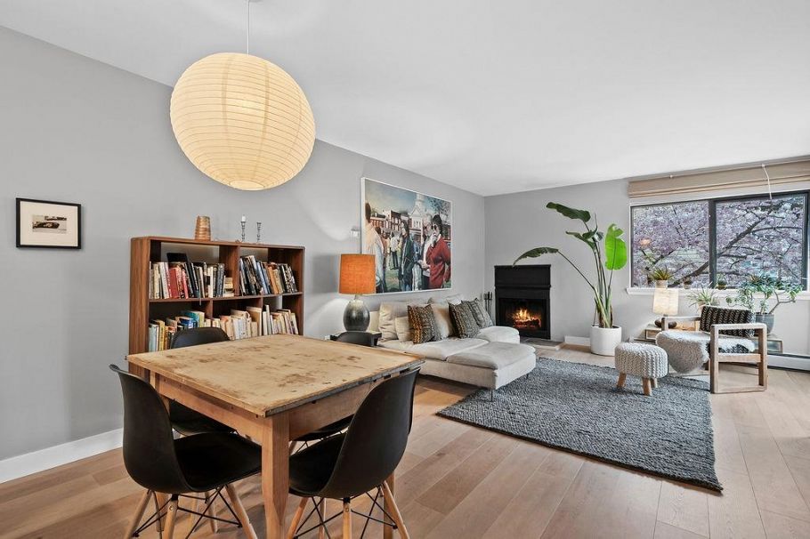 305 3275 Mountain Highway North Vancouver, BC - 2