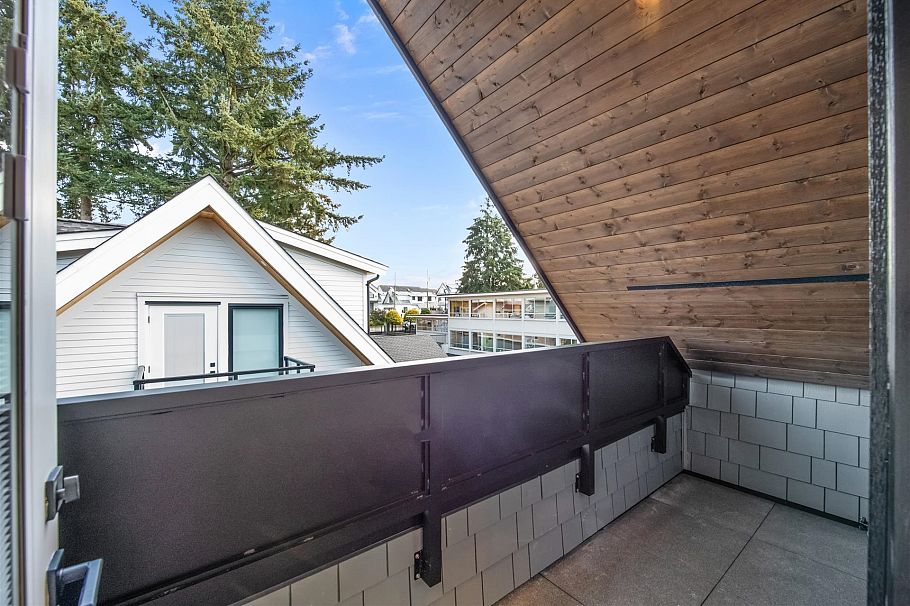 1168 E 26th Avenue Vancouver, BC - 14