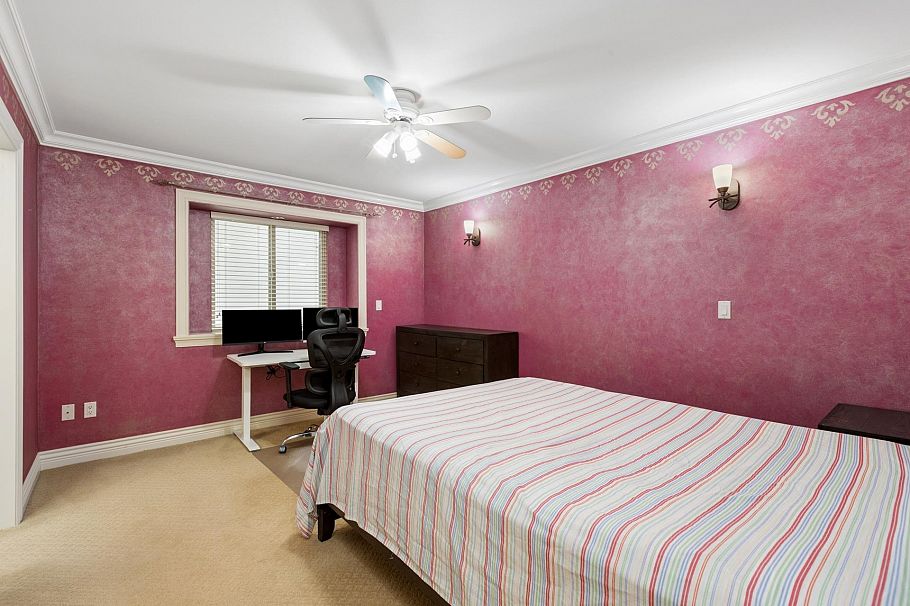 418 E 13th Street North Vancouver, BC - 23