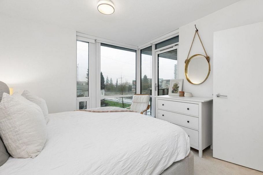 101 1550 Fern Street North Vancouver, BC - 16