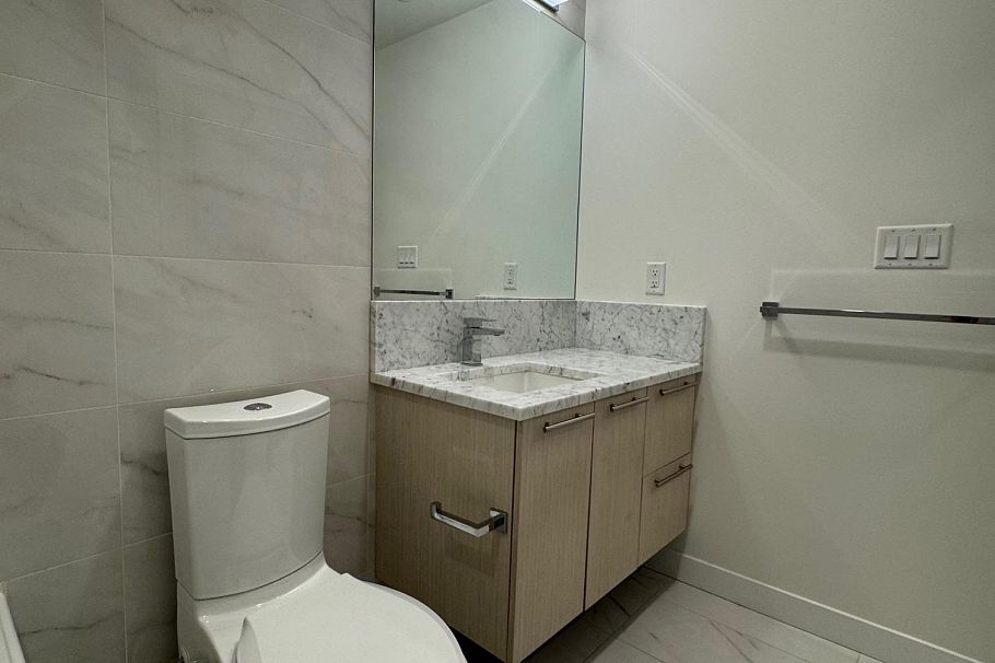 111 5077 Cambie Street Vancouver, BC - 23