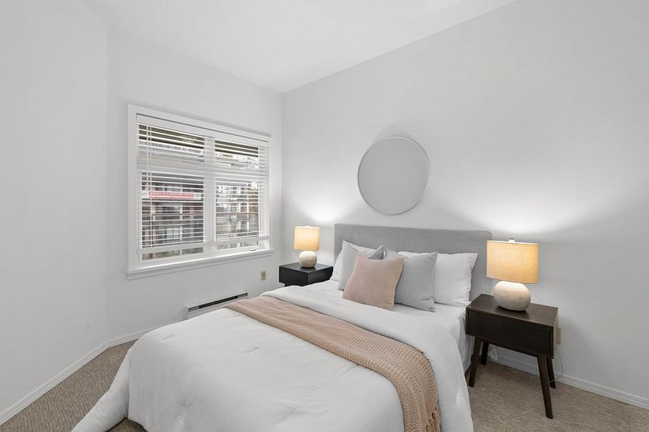 415 121 W 29th Street North Vancouver, BC - 21