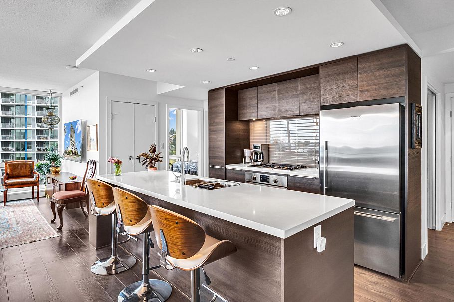 2107 1550 Fern Street North Vancouver, BC - 21