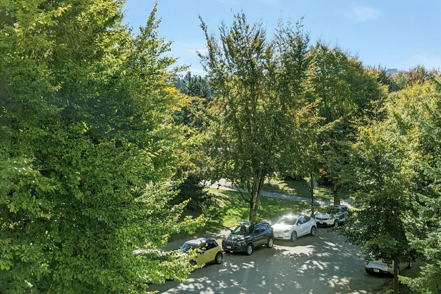 303 3588 Crowley Drive Vancouver, BC - 21