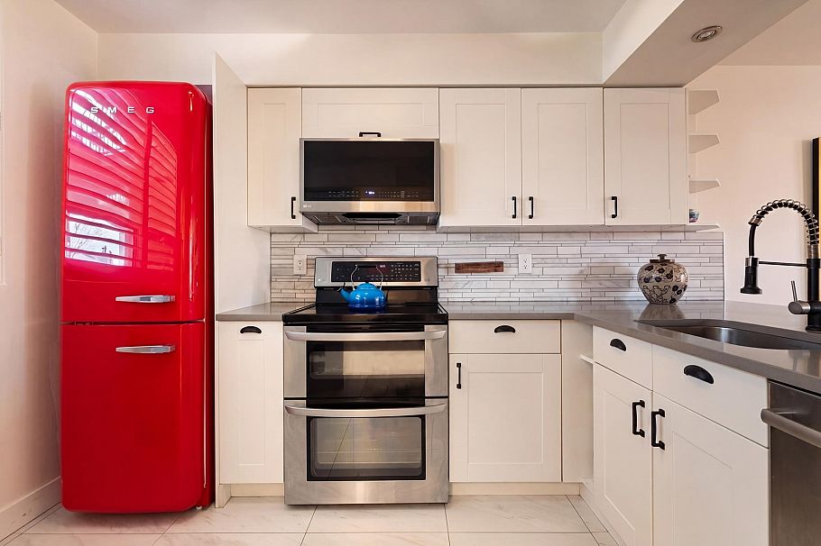 302 1406 Harwood Street Vancouver, BC - 12