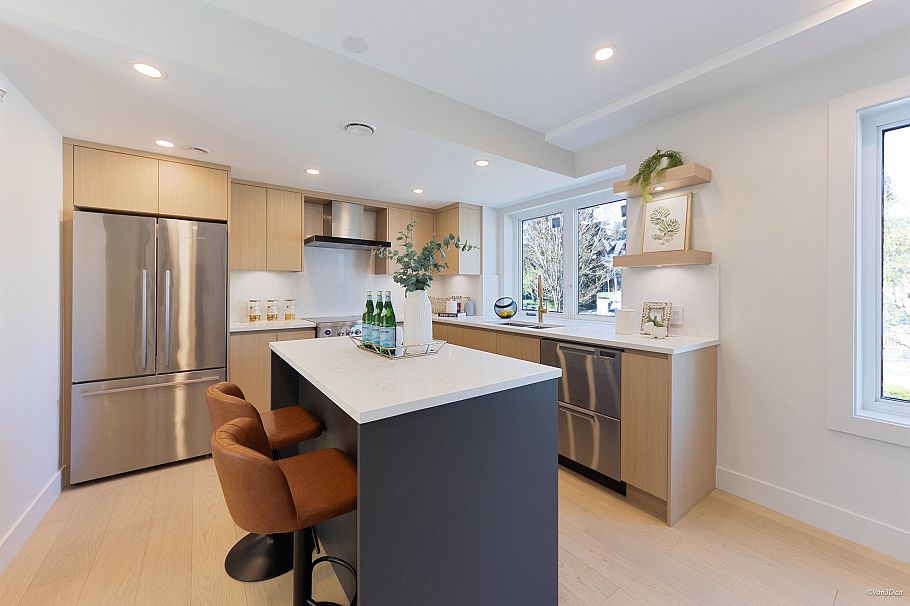 103 1406 E 18th Avenue Vancouver, BC - 4